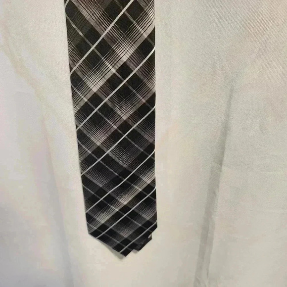 Croft & Barrow Men's Necktie, Black and White Plaid Gradient, Suit Tie 3"‎ x 60" - Picture 2 of 6